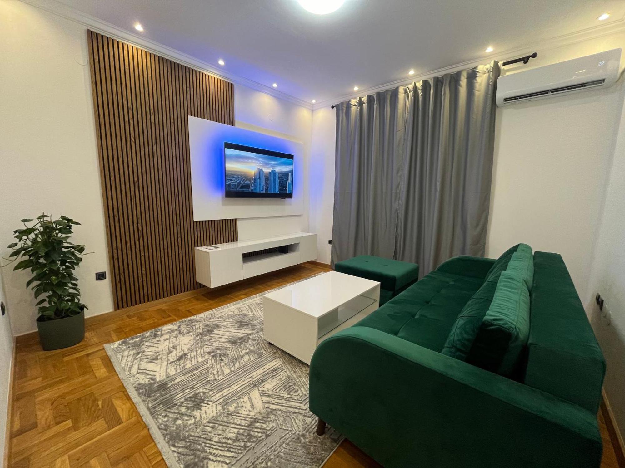 Luxury - 50 M From Old Clock Tower